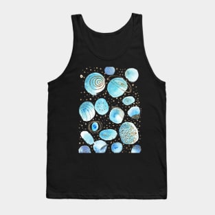 Frosty morning in winter garden Tank Top